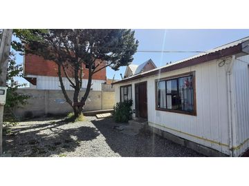 PROPIEDAD CON DOS CASAS EN PUNTA ARENAS