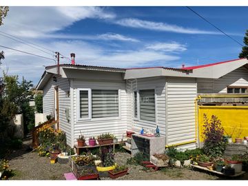 PROPIEDAD CON DOS CASAS EN PUNTA ARENAS