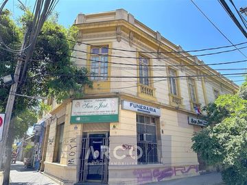 Oficina en Venta en santa rosa 1176