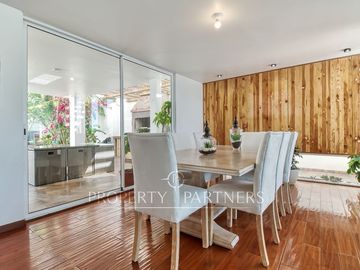 Casa de 6 dormitorios en venta en Jardines del sur