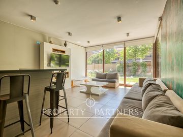 Exclusivo departamento N/O en primer piso con jardín y piscina, Hermanos Cabot