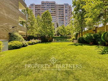 Exclusivo departamento N/O en primer piso con jardín y piscina, Hermanos Cabot