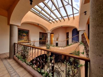 CASA EN VENTA  ESTILO MEXICANO EN CAMPESTRE MORILLOTLA! A UN MIN DE PERIFÉRICO!