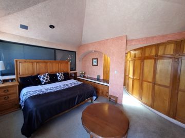 CASA EN VENTA  ESTILO MEXICANO EN CAMPESTRE MORILLOTLA! A UN MIN DE PERIFÉRICO!