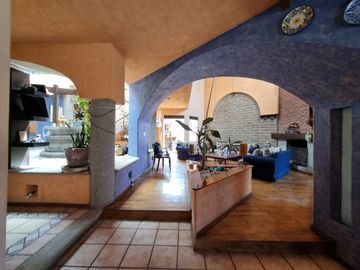 CASA EN VENTA  ESTILO MEXICANO EN CAMPESTRE MORILLOTLA! A UN MIN DE PERIFÉRICO!