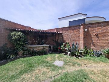 CASA EN VENTA  ESTILO MEXICANO EN CAMPESTRE MORILLOTLA! A UN MIN DE PERIFÉRICO!