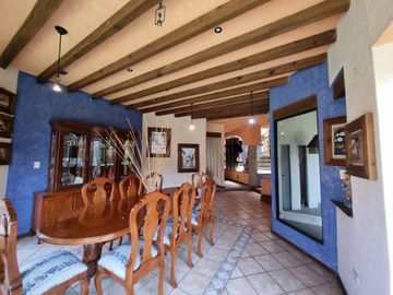 CASA EN VENTA  ESTILO MEXICANO EN CAMPESTRE MORILLOTLA! A UN MIN DE PERIFÉRICO!
