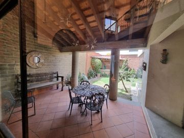 CASA EN VENTA  ESTILO MEXICANO EN CAMPESTRE MORILLOTLA! A UN MIN DE PERIFÉRICO!