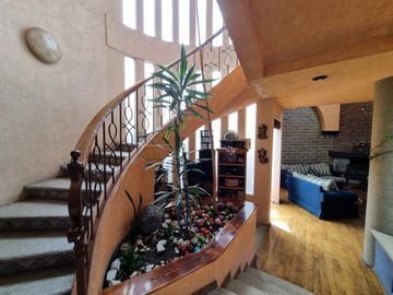 CASA EN VENTA  ESTILO MEXICANO EN CAMPESTRE MORILLOTLA! A UN MIN DE PERIFÉRICO!