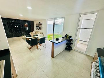 CASAS NUEVAS EN VENTA Y PREVENTA EN PUEBLO MÁGICO, 3 REC. JARDÍN, ROOF,