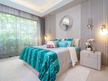 5 Bedroom Luxury Pool Villa for Sale