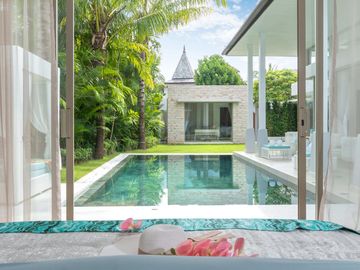 5 Bedroom Luxury Pool Villa for Sale