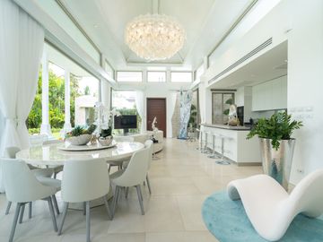 5 Bedroom Luxury Pool Villa for Sale