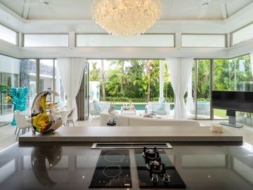 5 Bedroom Luxury Pool Villa for Sale
