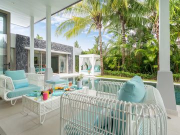 5 Bedroom Luxury Pool Villa for Sale