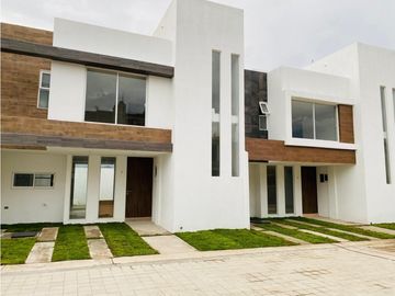 Casa en venta cholula con Jardin, Zona San Andres