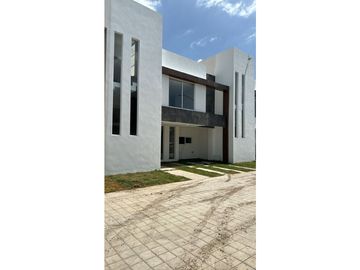 Casa en venta cholula con Jardin, Zona San Andres
