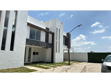 Casa en venta cholula con Jardin, Zona San Andres