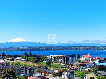 ESPECTACULAR DEPARTAMENTO DUPLEX CON VISTAS LAGO Y VOLCANES