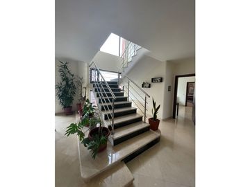 VENTA DE PENTHOUSE DUPLEX EN BUEN SECTOR DE LA CIUDAD