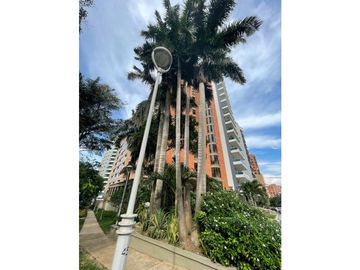 VENTA DE PENTHOUSE DUPLEX EN BUEN SECTOR DE LA CIUDAD