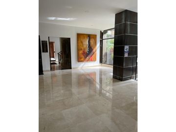 VENTA DE PENTHOUSE DUPLEX EN BUEN SECTOR DE LA CIUDAD