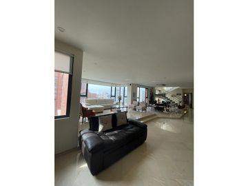 VENTA DE PENTHOUSE DUPLEX EN BUEN SECTOR DE LA CIUDAD