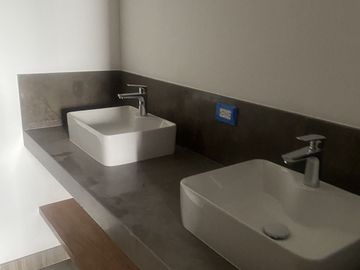 CASA EN RENTA - LOMAS COUNTRY CLUB