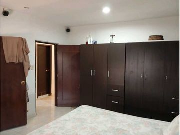 Amplia Casa En Zona Comercial En Gaira Rodadero Santa Marta