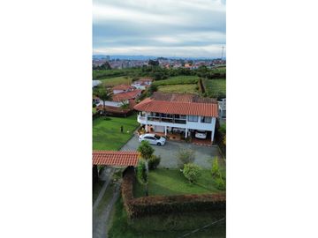SE VENDE FINCA EN CARMEN TAMBIEN SE PERMUTA POR FINCA EN LA CEJA