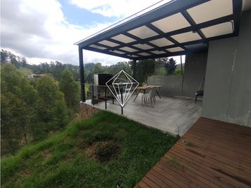 Venta de finca en exclusivo sector de El Retiro