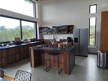 Venta de finca en exclusivo sector de El Retiro