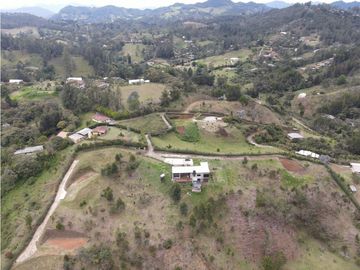 Venta de finca en exclusivo sector de El Retiro