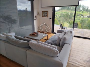 Venta de finca en exclusivo sector de El Retiro