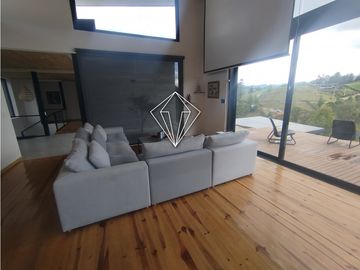 Venta de finca en exclusivo sector de El Retiro