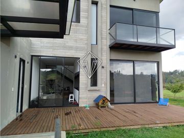 Venta de finca en exclusivo sector de El Retiro