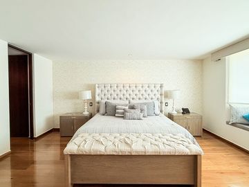 Casa remodelada con terraza y jardín en La  Herradura
