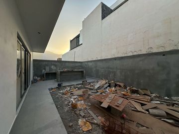 VENTA DE CASA EN CASTAÑOS DEL VERGEL URO CARRETERA NACIONAL MONTERREY
