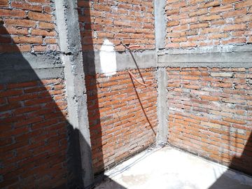 Cd Oaxaca por Escaleras del Fortin vendo  gran  casa para terminar