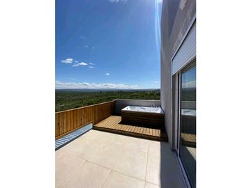VENTA CASA ESTANCIA VIEJA PILETA JACUZZI CARLOS PAZ 3 DORM