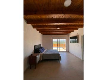 VENTA CASA ESTANCIA VIEJA PILETA JACUZZI CARLOS PAZ 3 DORM
