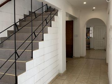 Casa PH en venta en Wilde Centro