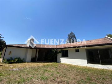Casa en Venta en Camino El Oliveto con Ruta 78