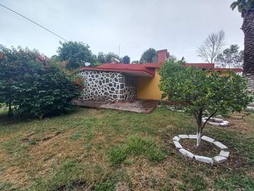 Casa en Renta Cercana a salida a Salamanca, Tarimbaro