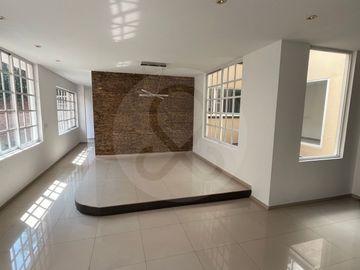 Casa en venta en Lomas de Tecamachalco