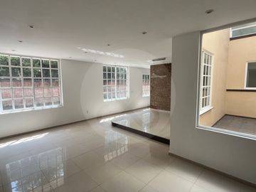 Casa en venta en Lomas de Tecamachalco