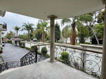 Casa en condominio en venta en Bosques de las Lomas