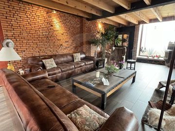 Casa en venta en San Nicolás Totolapan