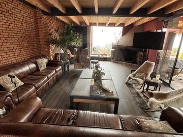 Casa en venta en San Nicolás Totolapan