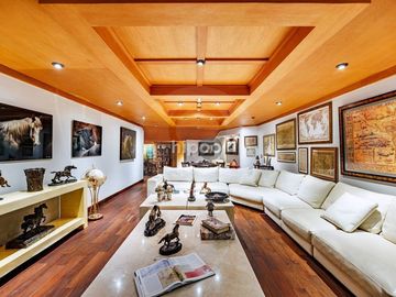 Casa en venta en Lomas del Pedregal